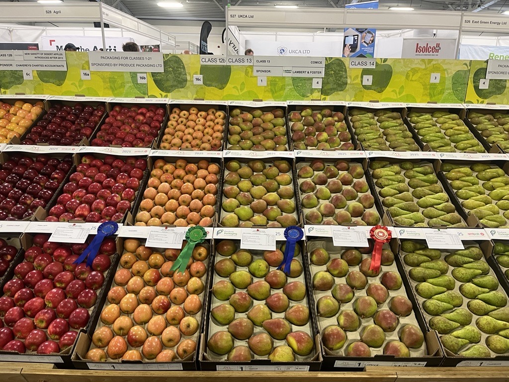 National Fruit Show 2025 with Select Technology - more apples